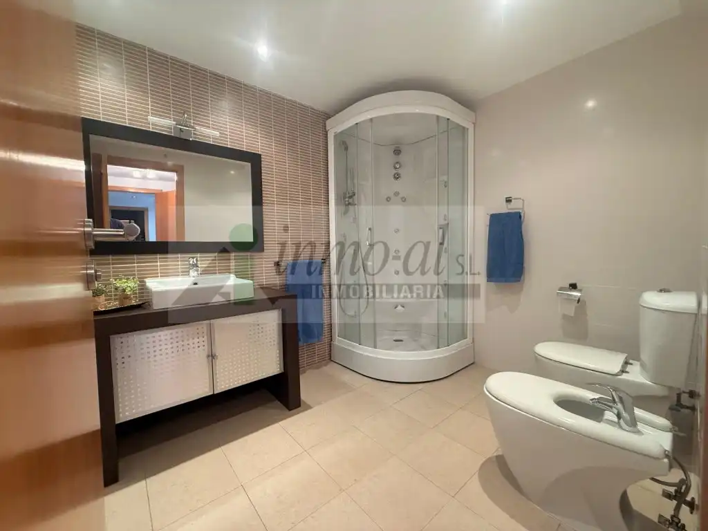 Baño de Ático en venta en Almazora / Almassora con Terraza y Balcón