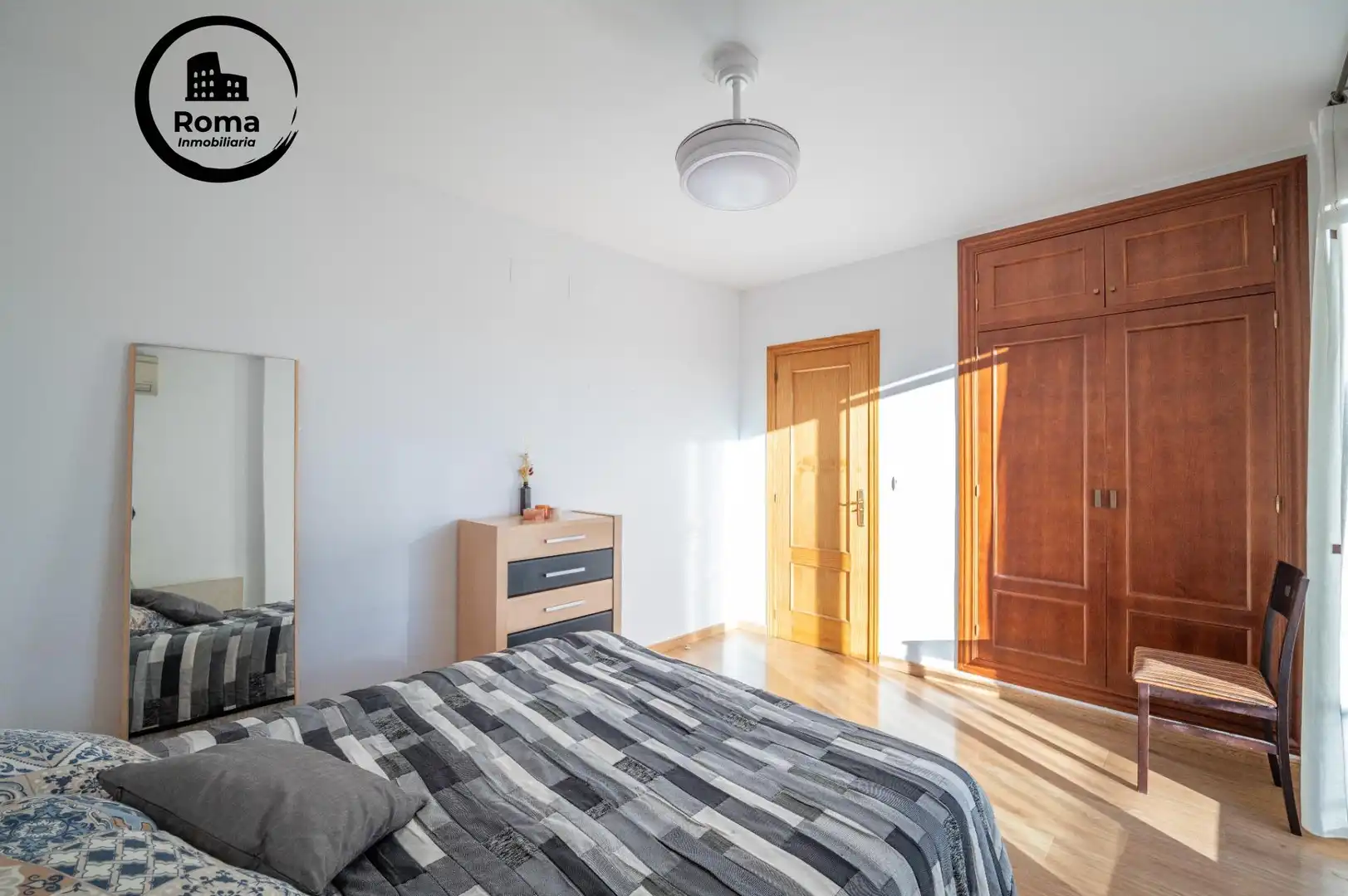 Bedroom of Attic for sale in Armilla  with Terrace, Storage room and Furnished