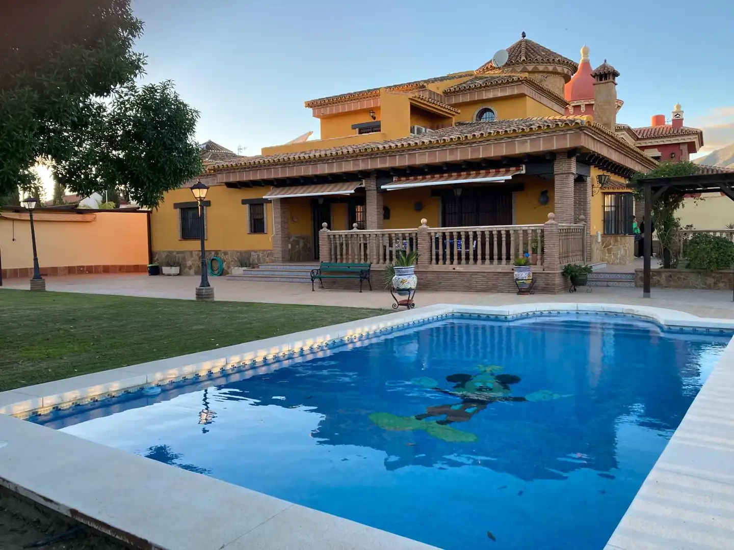 Jardín de Casa o chalet en venta en Fuengirola con Aire acondicionado, Jardín privado y Parquet