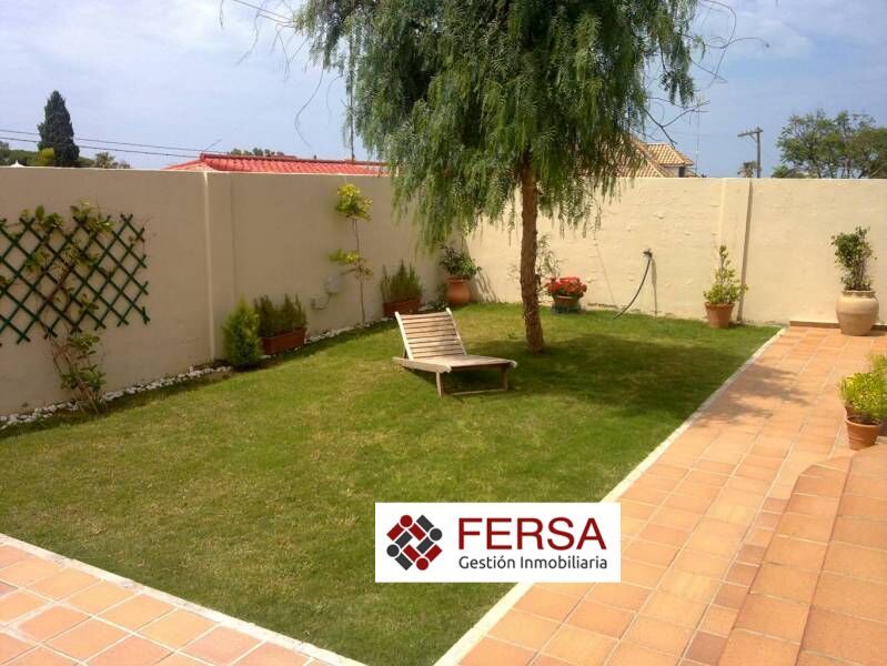 Jardí de Casa o xalet en venda en El Puerto de Santa María amb Aire condicionat, Jardí privat i Terrassa