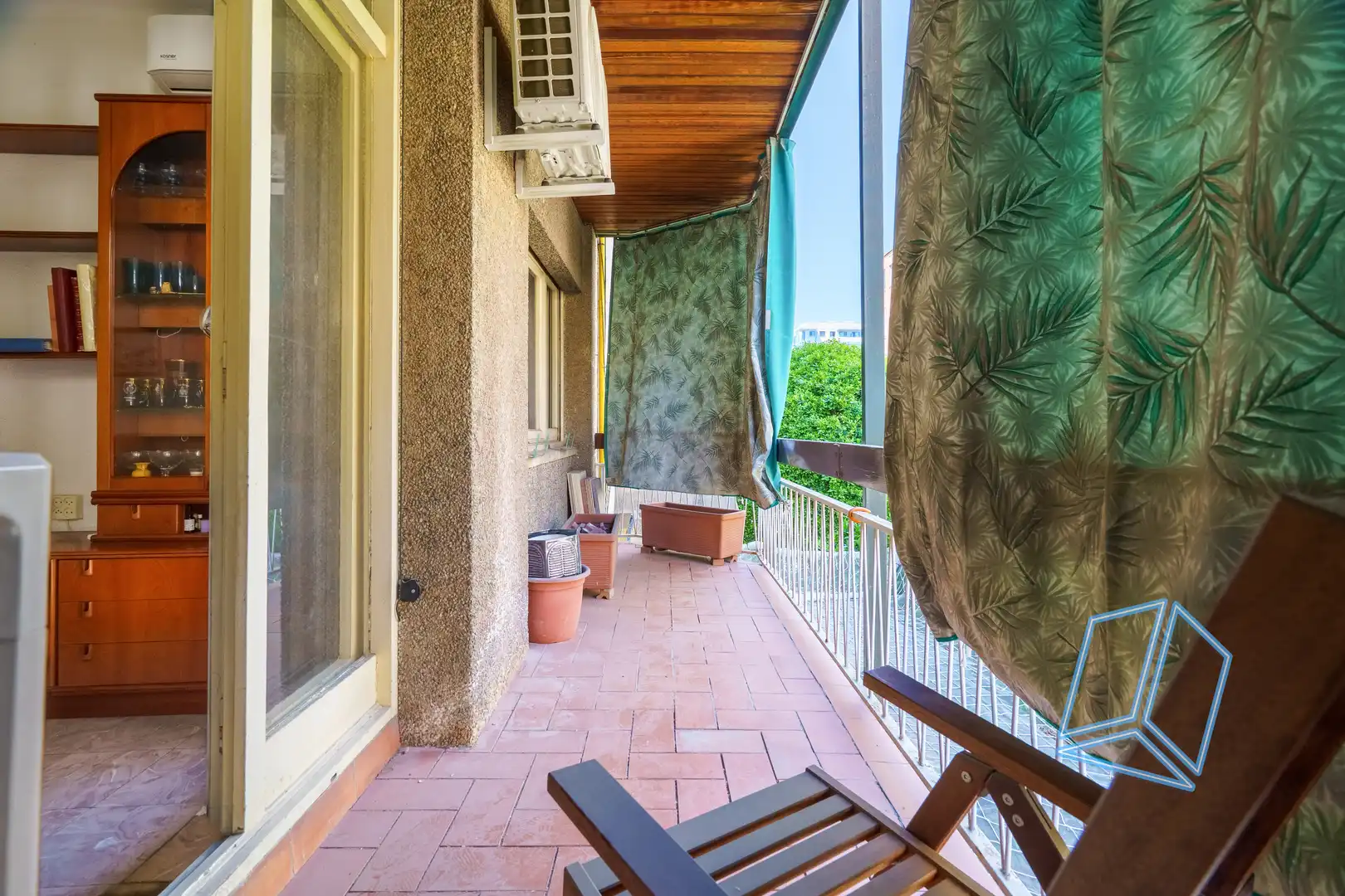 Terraza de Piso en venta en L'Hospitalet de Llobregat con Balcón