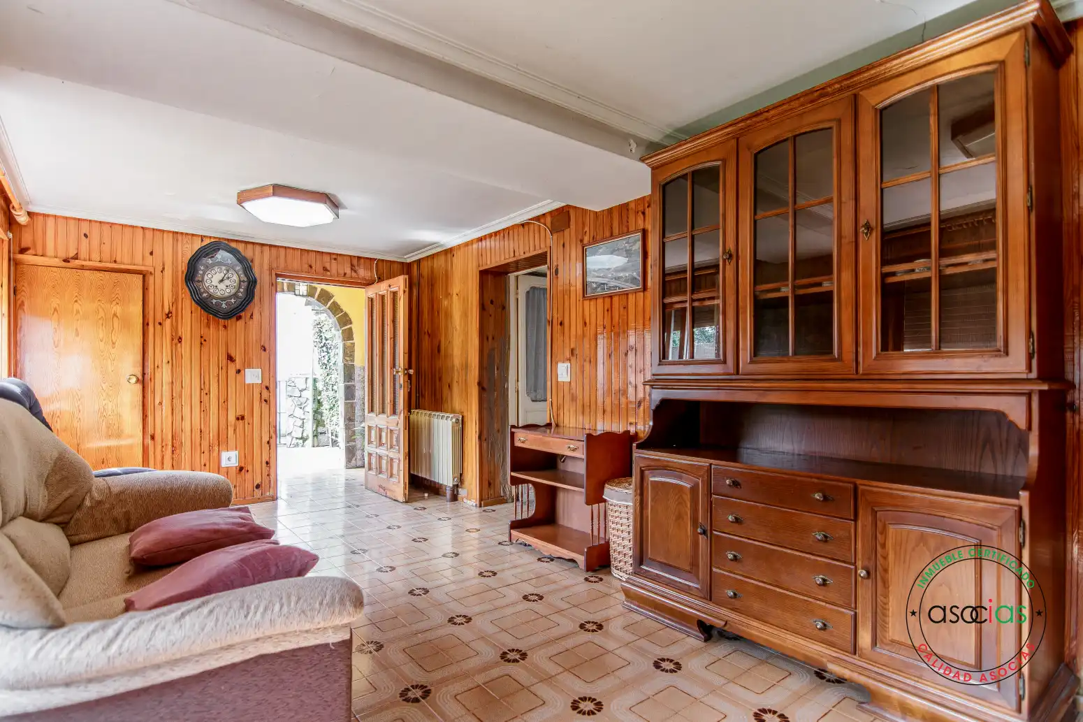 Sala de estar de Casa o chalet en venta en Las Regueras   con Calefacción y Jardín privado