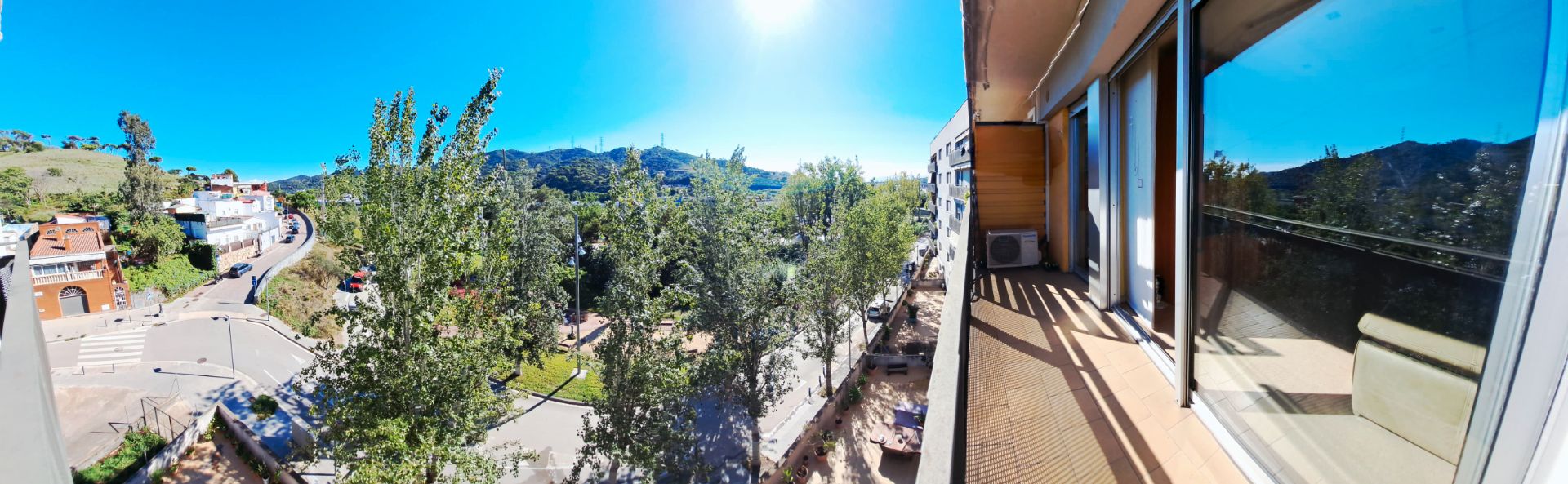 Exterior view of Flat for sale in  Barcelona Capital  with Air Conditioner, Heating and Storage room