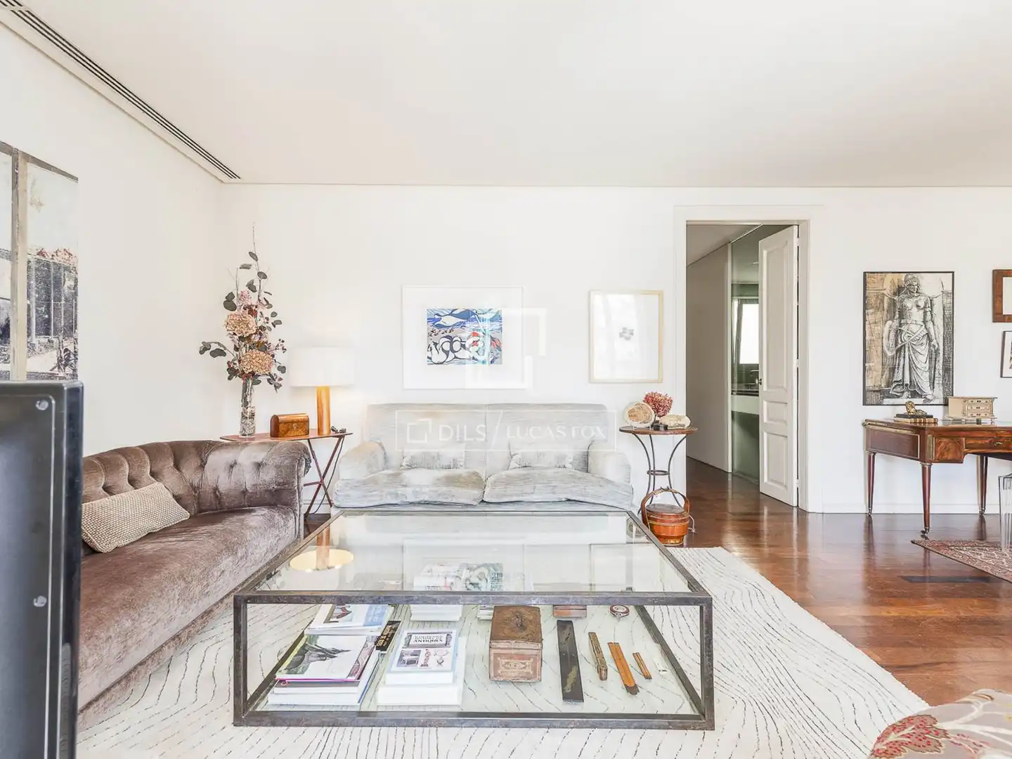 Wohnzimmer von Wohnung zum Verkauf in Barcelona mit Klimaanlage, Heizung und Terrasse