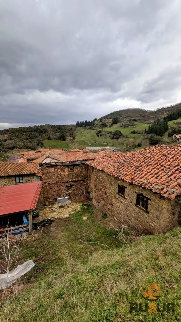 Vista exterior de Finca rústica en venta en Cabezón de Liébana con Balcón