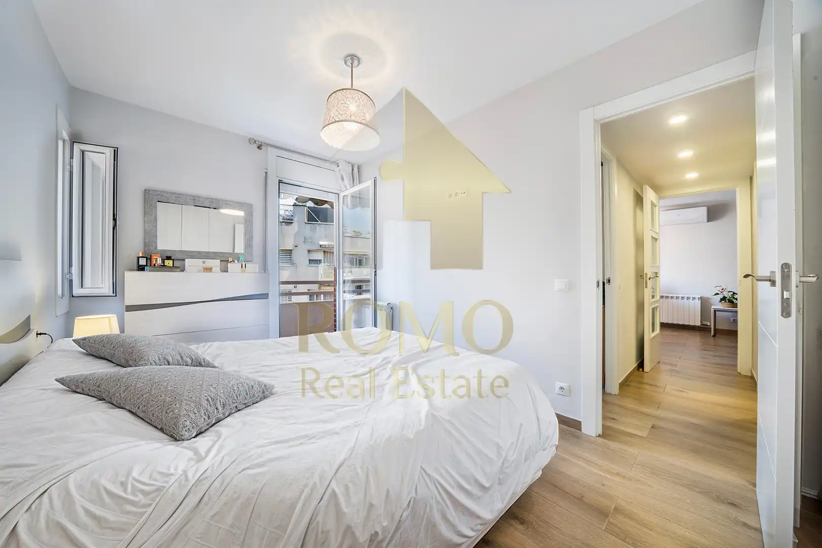 Habitación de Piso en venta en Santa Perpètua de Mogoda con Calefacción y Balcón