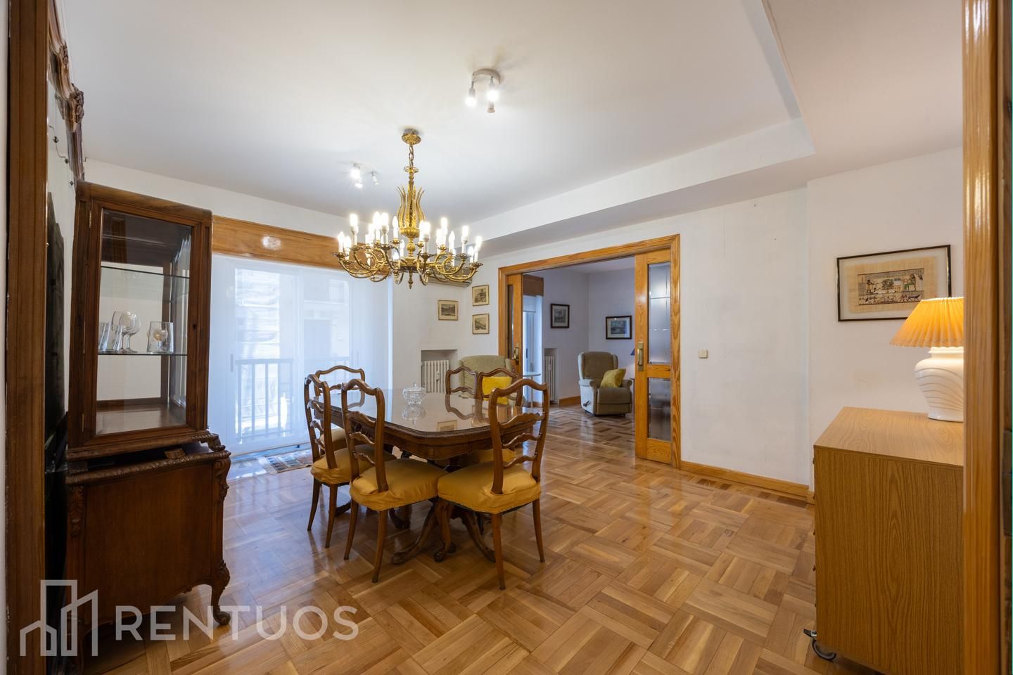 Dining room of Flat to rent in  Madrid Capital  with Air Conditioner, Heating and Parquet flooring