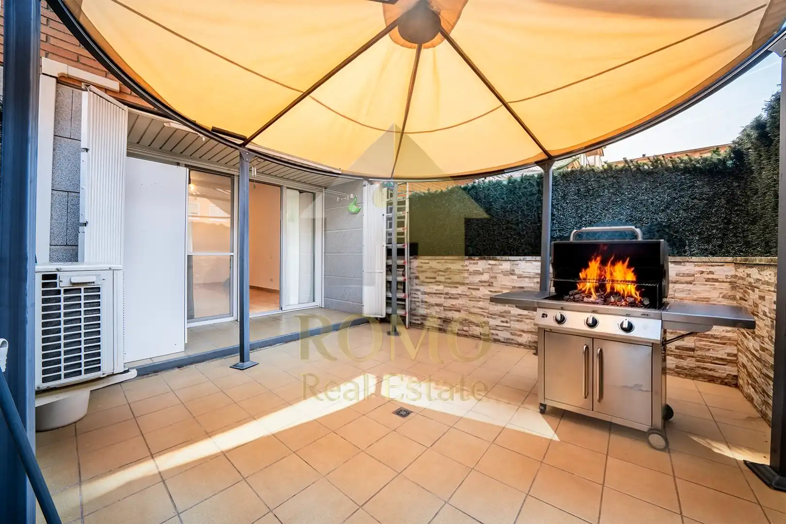 Ground floor with lift for sale in Pasaje Francesc Ferrer i Guardia