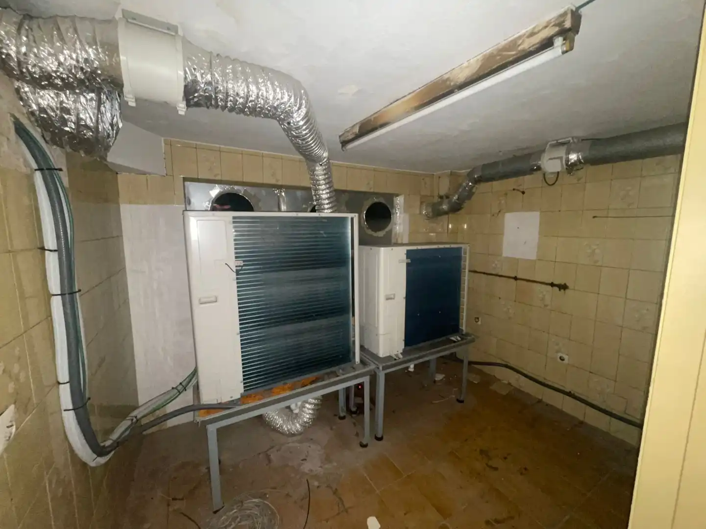 Local comercial de lloguer a Oviedo - CL NUEVE DE MAYO 11, imagen 17