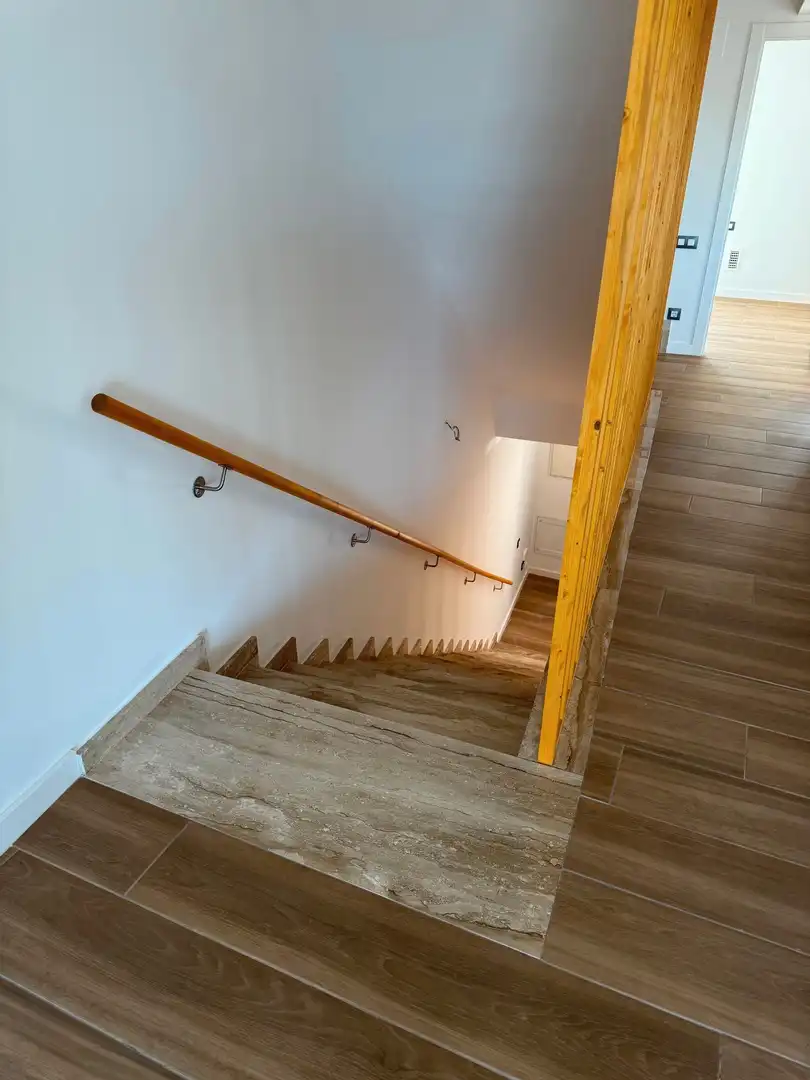 Einfamilien-Reihenhaus zum Verkauf in Viladecavalls mit Klimaanlage, Heizung und Terrasse
