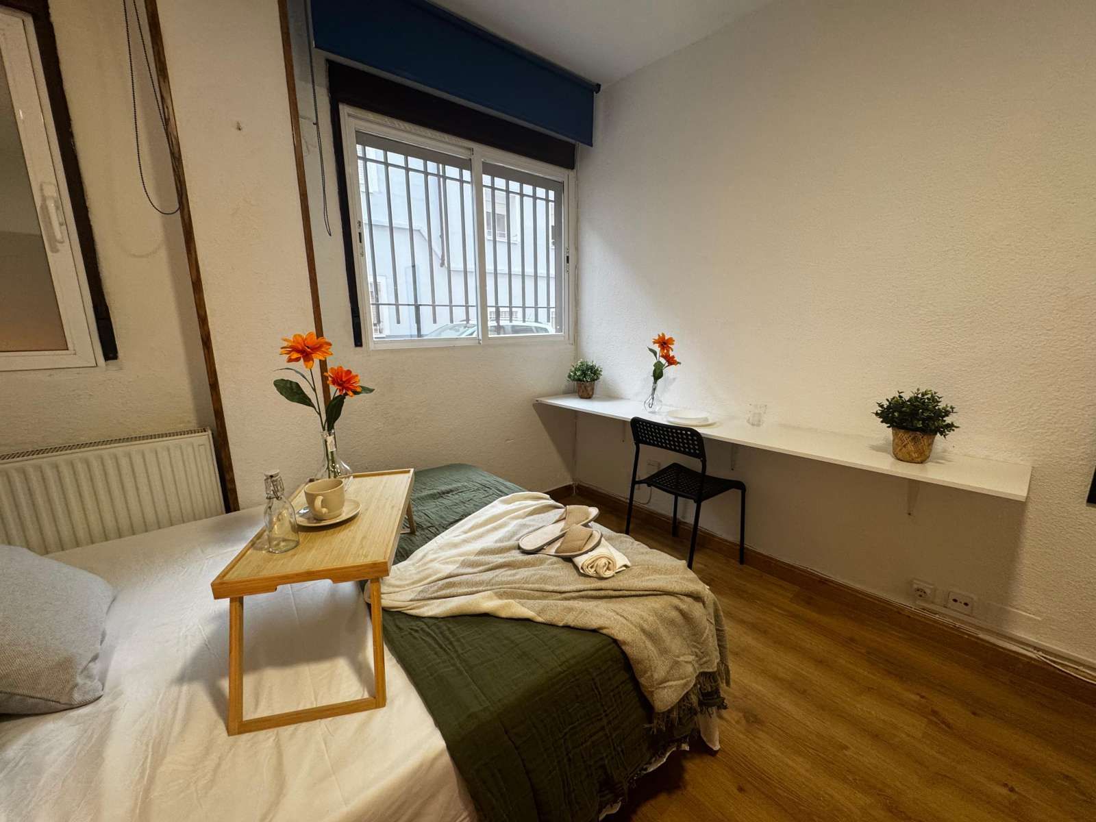 Bedroom of Flat to share in  Madrid Capital  with Air Conditioner, Heating and Terrace