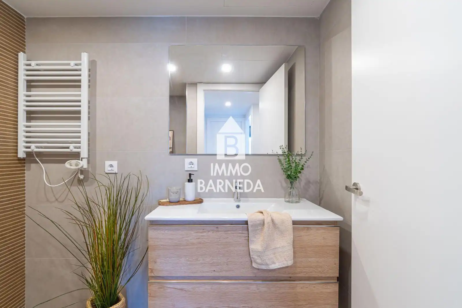 Baño de Piso en venta en Roses con Aire acondicionado, Calefacción y Terraza