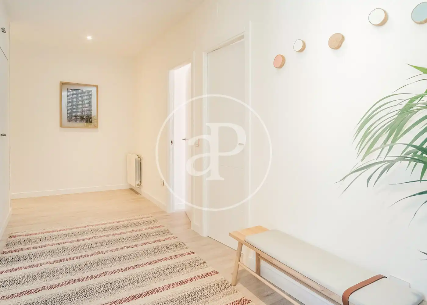 Attic for rent in C. de los Caños del Peral, Palacio