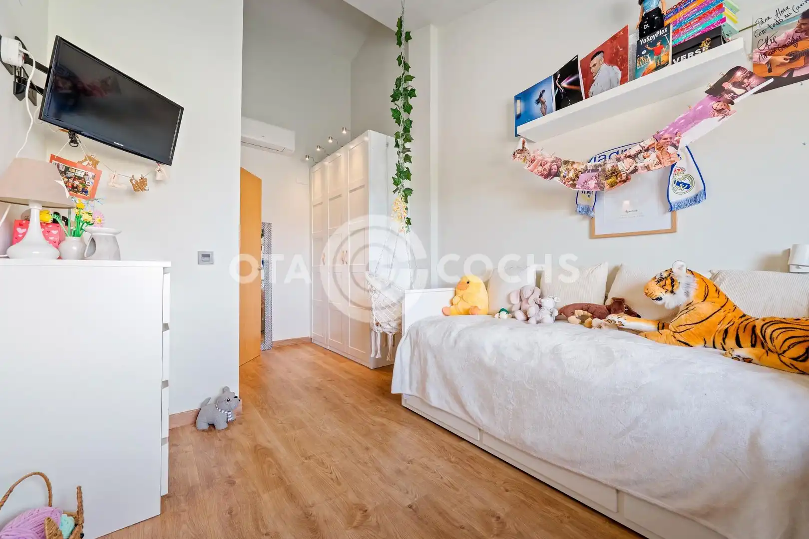 Habitación de Casa o chalet en venta en Montbrió del Camp con Aire acondicionado, Jardín privado y Piscina comunitaria
