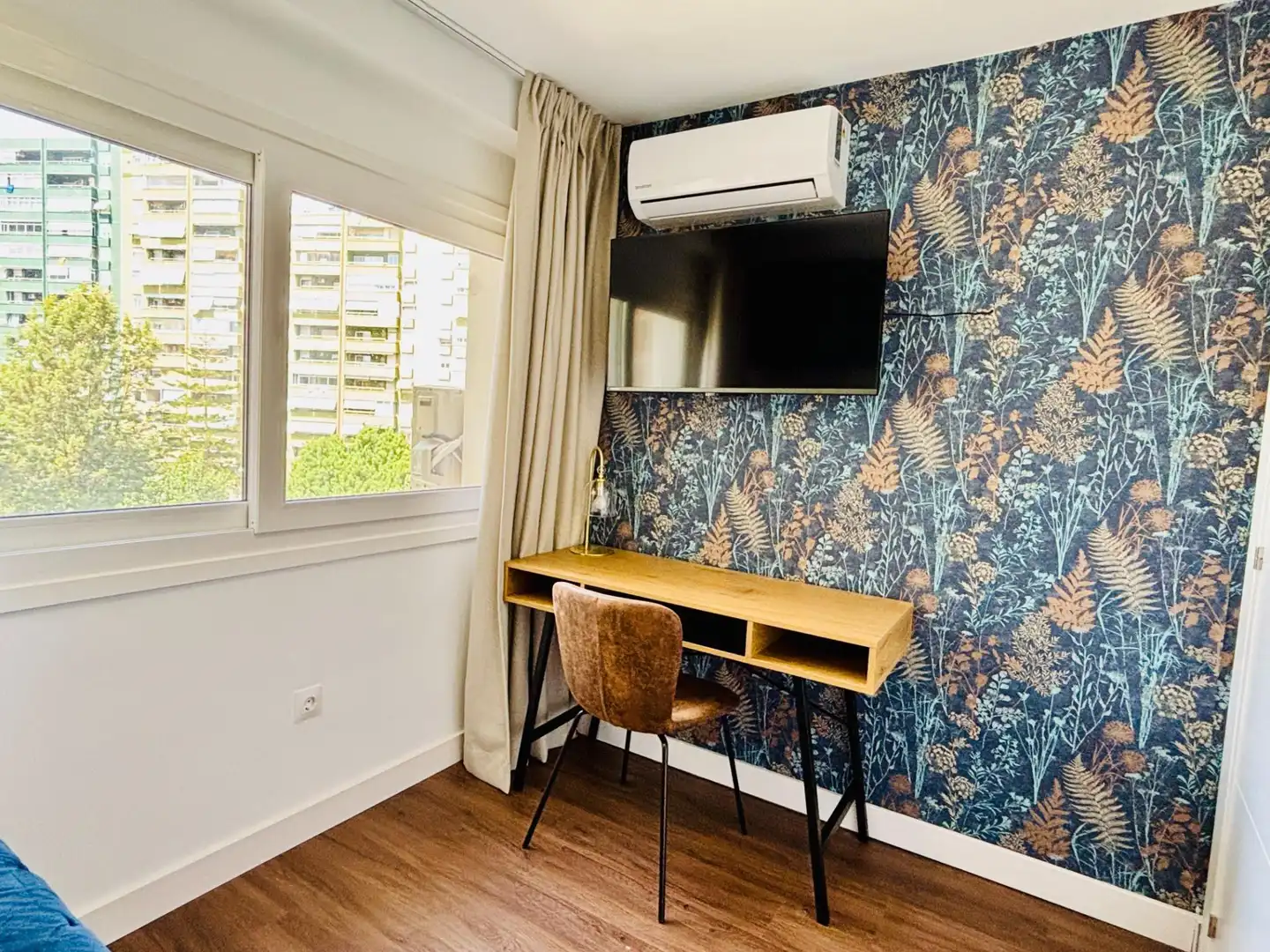 Habitación de Apartamento en venta en Fuengirola con Aire acondicionado, Calefacción y Jardín privado