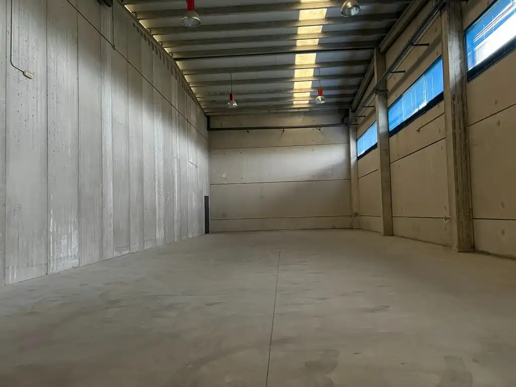 Industriegebäude zur Miete in Rúa Oliveiras, imagen 8