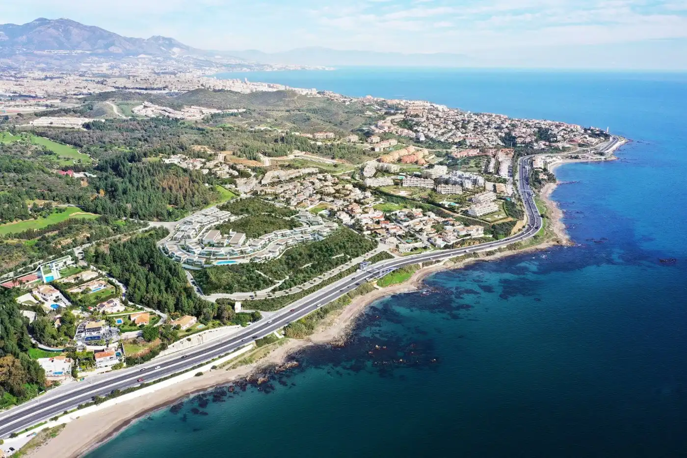 Vista exterior de Casa adosada en venta en Mijas con Aire acondicionado, Calefacción y Jardín privado