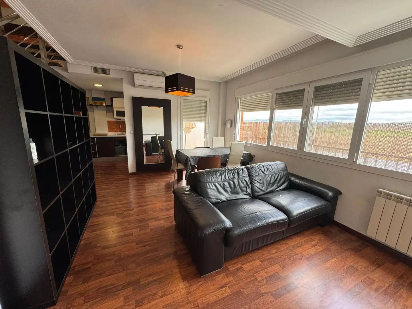 Sala de estar de Casa adosada en venta en Poblete con Aire acondicionado, Calefacción y Jardín privado