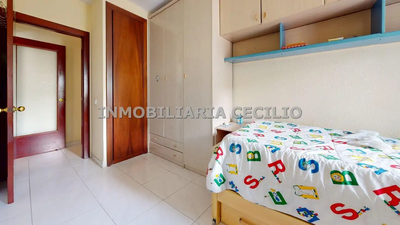 Habitación de Piso en venta en Sant Antoni de Portmany con Aire acondicionado, Calefacción y Terraza