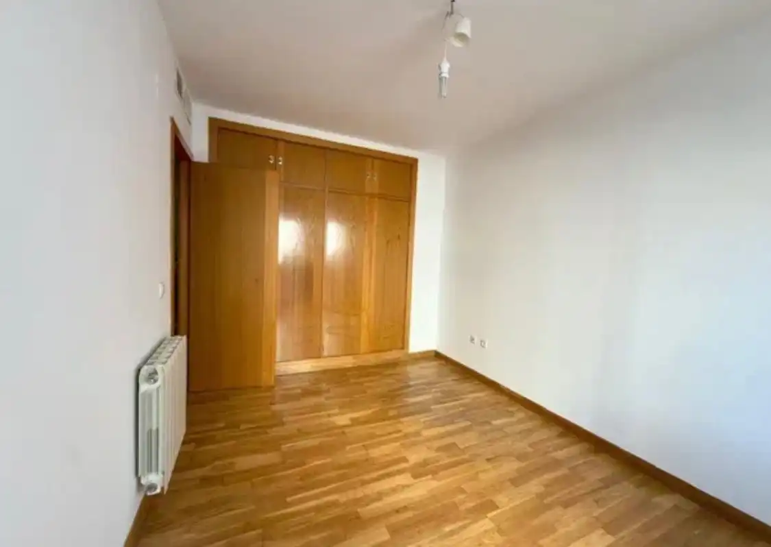 Dormitori de Casa o xalet en venda en Badajoz amb Aire condicionat, Jardí privat i Terrassa