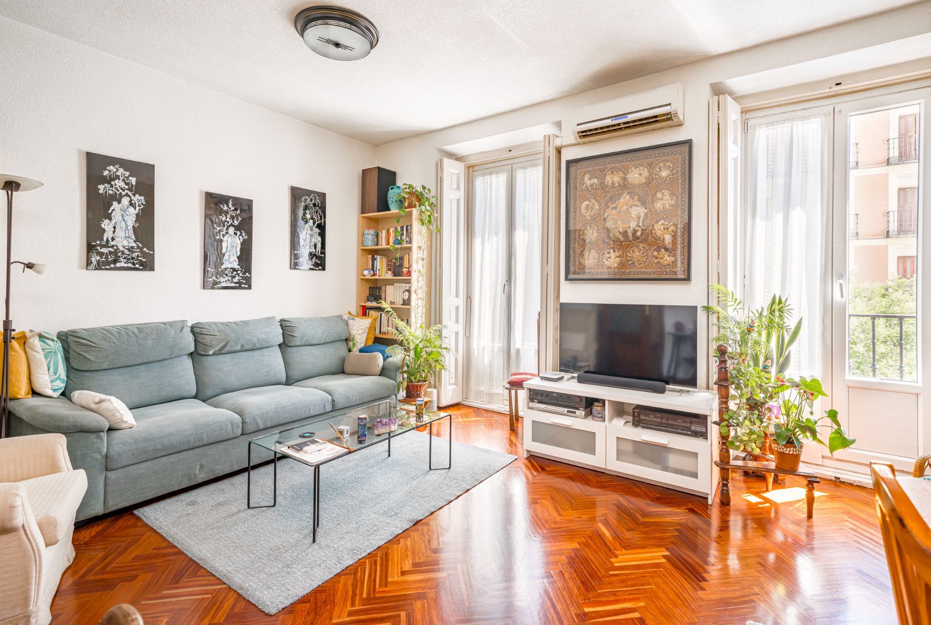 Living room of Flat for sale in  Madrid Capital  with Air Conditioner