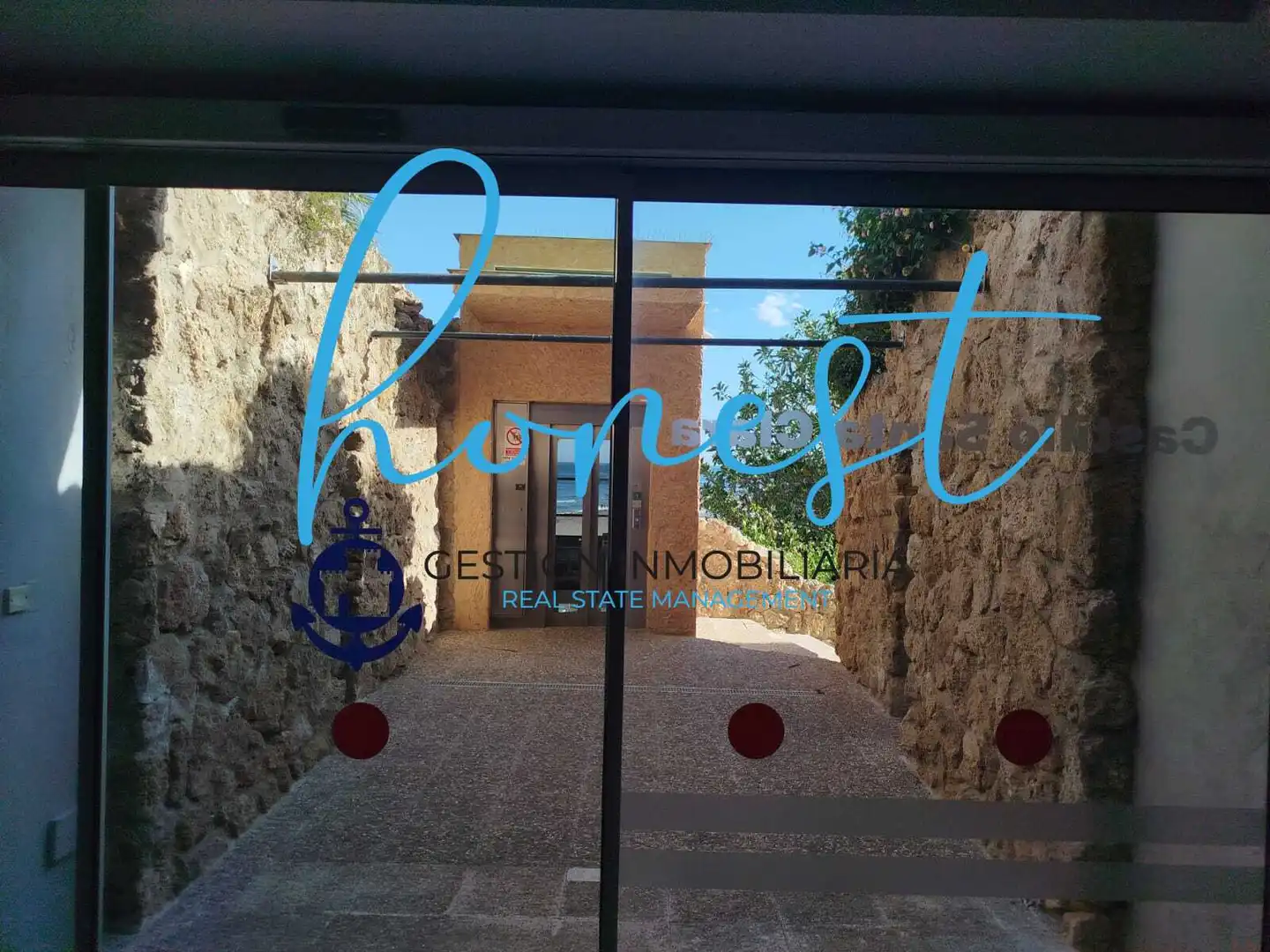 Loft zum Verkauf in Torremolinos mit Klimaanlage, Terrasse und Möbliert