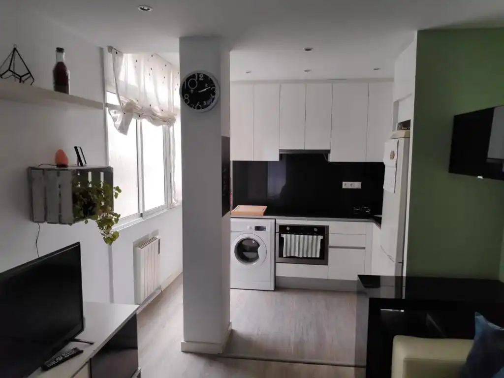 Piso con terraza en venta en Carrer de Navata
