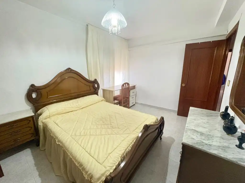 Bedroom of Flat for rent in Córdoba  with Balcony