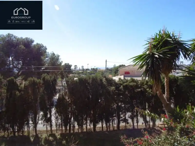 Chalet con piscina en venta en Urbanizaciones, imagen 26