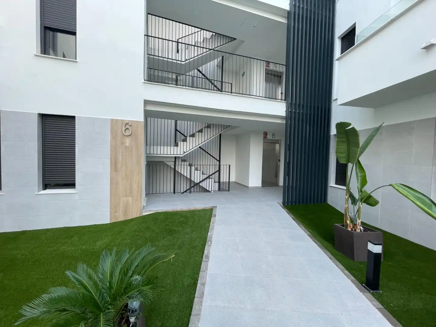 Vista exterior de Pis en venda en Bellavista - La Palmera