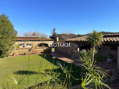 Jardí de Finca rústica en venda en Castell-Platja d'Aro amb Calefacció, Jardí privat i Terrassa