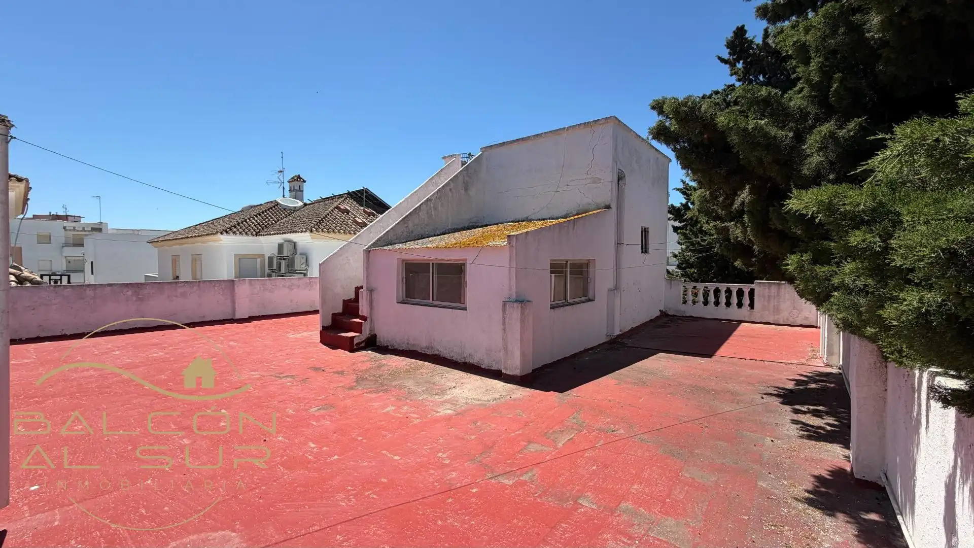 Vista exterior de Casa o xalet en venda en Rota amb Terrassa, Traster i Balcó
