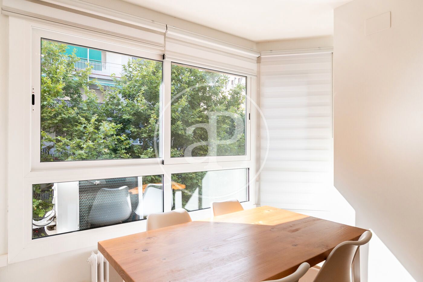 Exterior view of Flat to rent in  Barcelona Capital  with Air Conditioner, Heating and Furnished