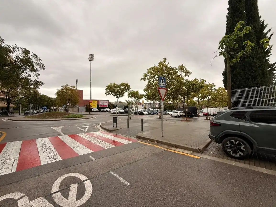 Aparcament de Pis en venda en Viladecans amb Balcó