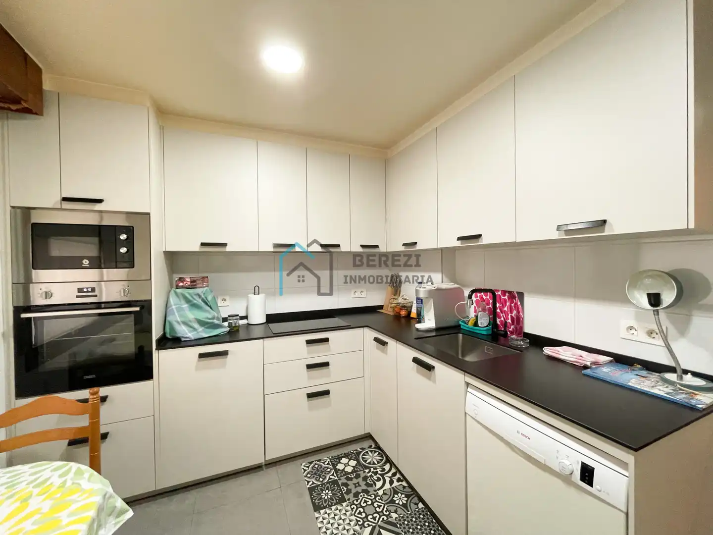 Cocina de Piso en venta en Bermeo con Calefacción, Terraza y Trastero
