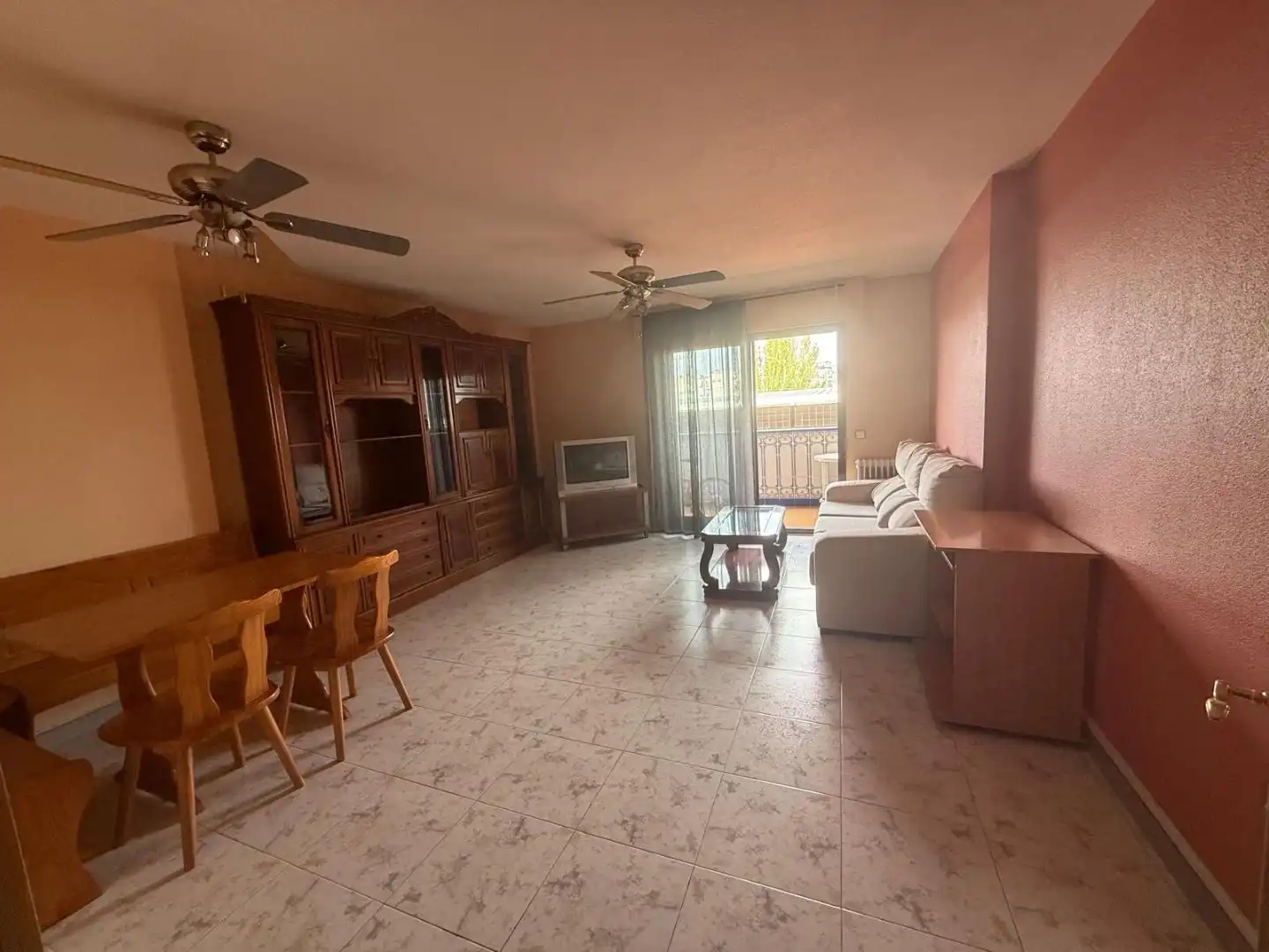 Living room of Flat for sale in Parla  with Terrace and Balcony