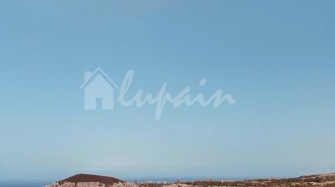 Foto 2 de Apartamento en venta en Los Cristianos, Arona