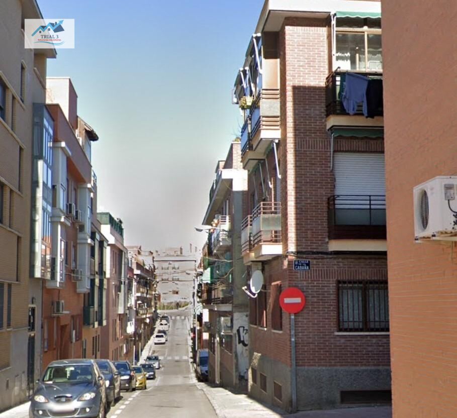 Flat for sale in Calle VALDESAZ, Casco Histórico de Vallecas