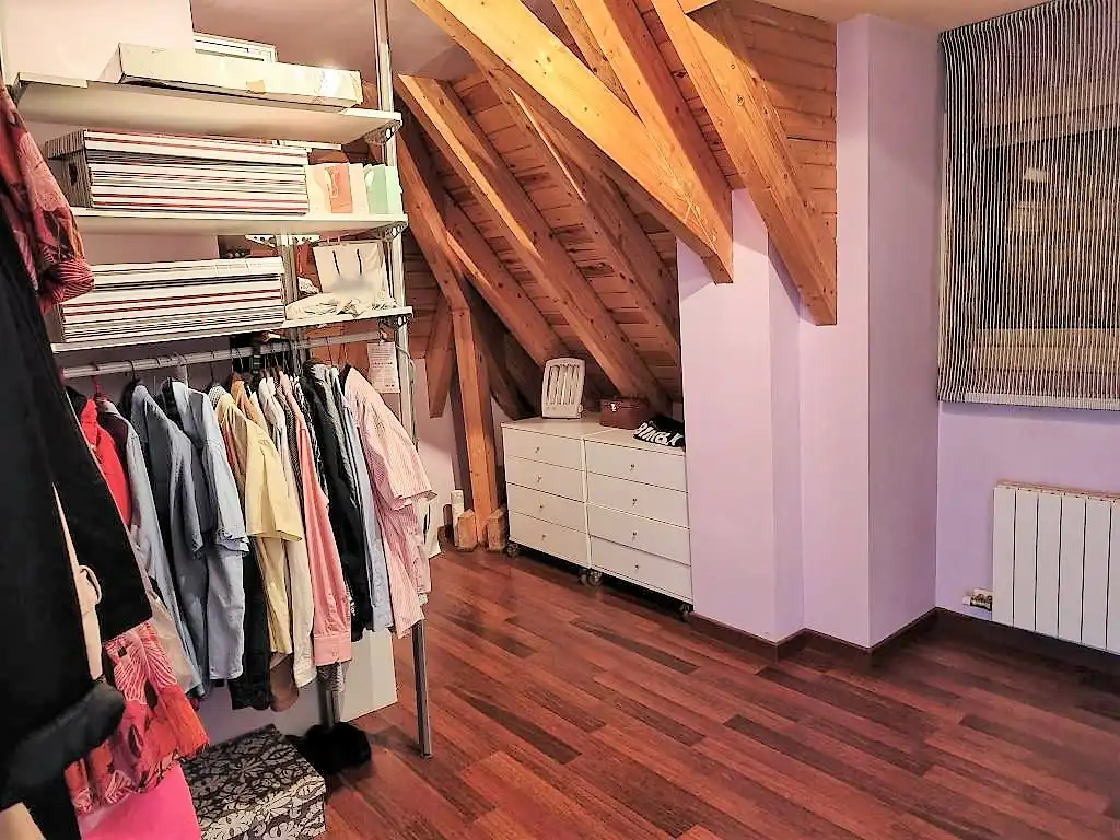 Dormitori de Casa o xalet en venda en Sant Andreu de la Barca amb Aire condicionat, Calefacció i Jardí privat