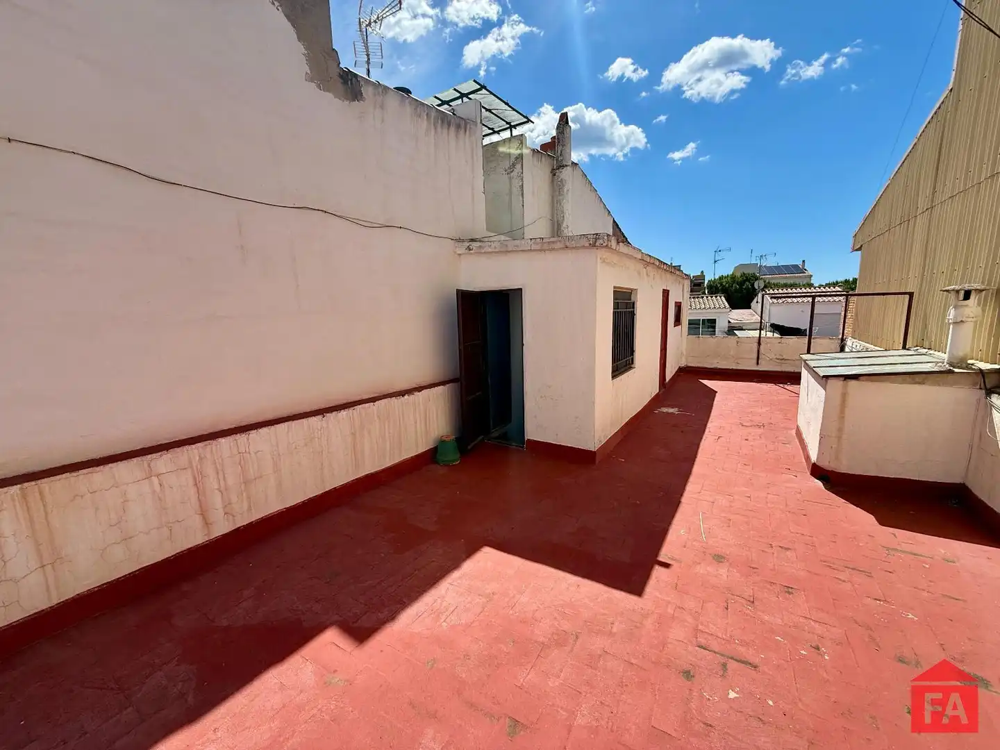 Vista exterior de Casa adosada en venta en El Vendrell con Terraza y Trastero