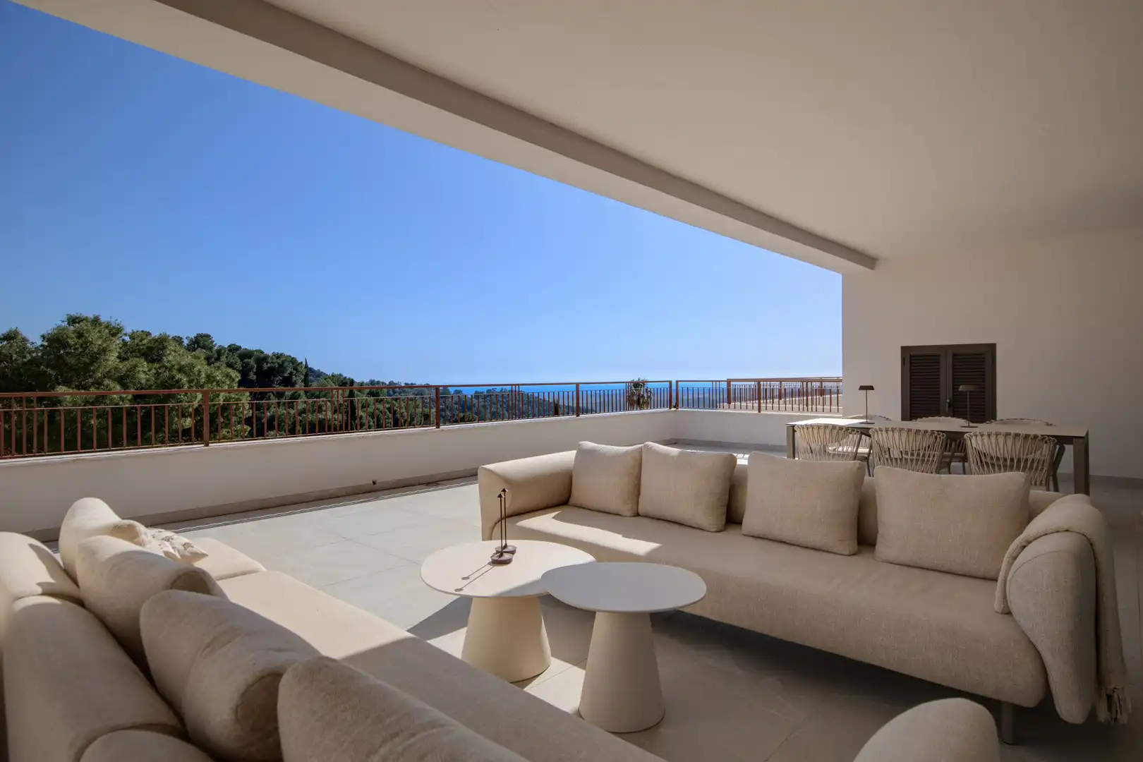 Terraza de Apartamento en venta en Istán con Aire acondicionado, Terraza y Piscina