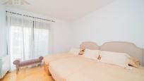 Dormitori de Casa o xalet en venda en Villanueva de la Cañada amb Aire condicionat, Terrassa i Piscina