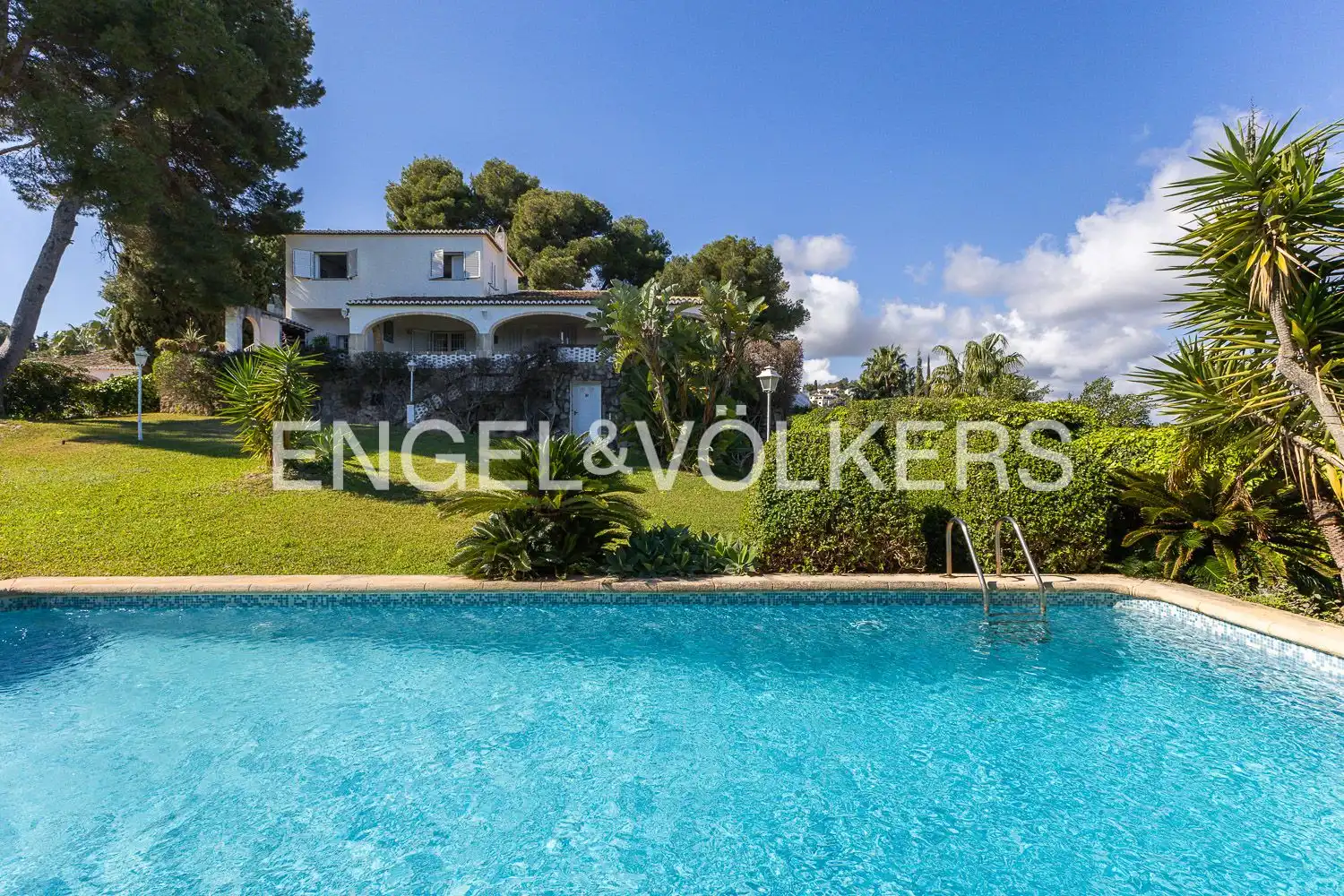 Exterior view of Houses for sale in Jávea / Xàbia  with Heating, Private garden and Storage room