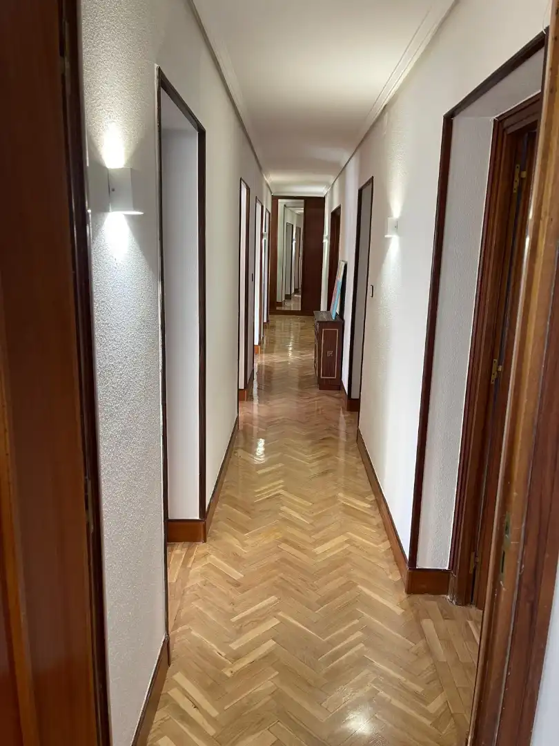 Piso de alquiler en Guadalajara con Calefacción, Parquet y Terraza