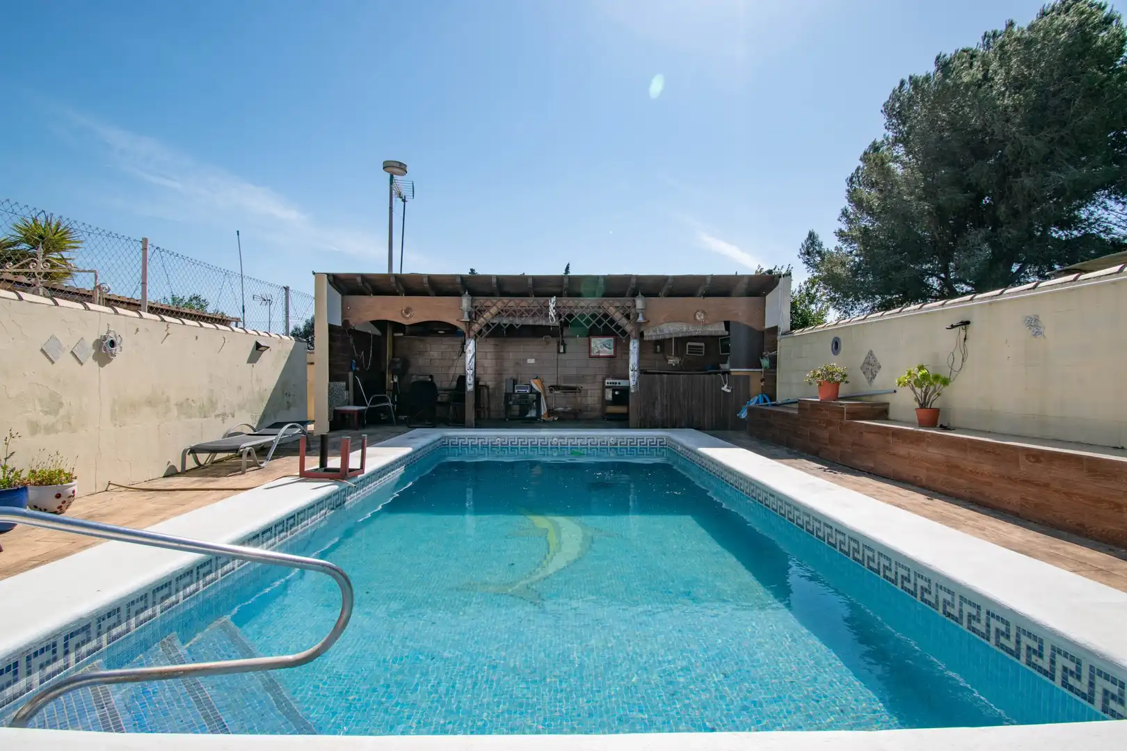 Swimming pool of Houses for sale in Chiclana de la Frontera
