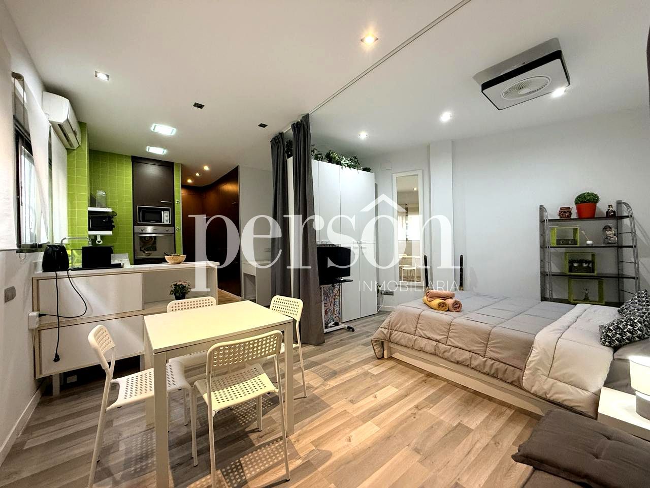 Bedroom of Planta baja to rent in  Valencia Capital  with Air Conditioner, Heating and Furnished