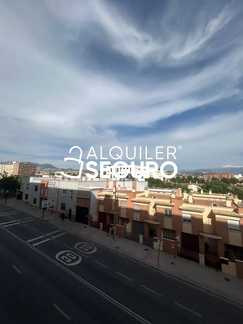 Exterior view of Flat for rent in Granada  with Air Conditioner and Furnished