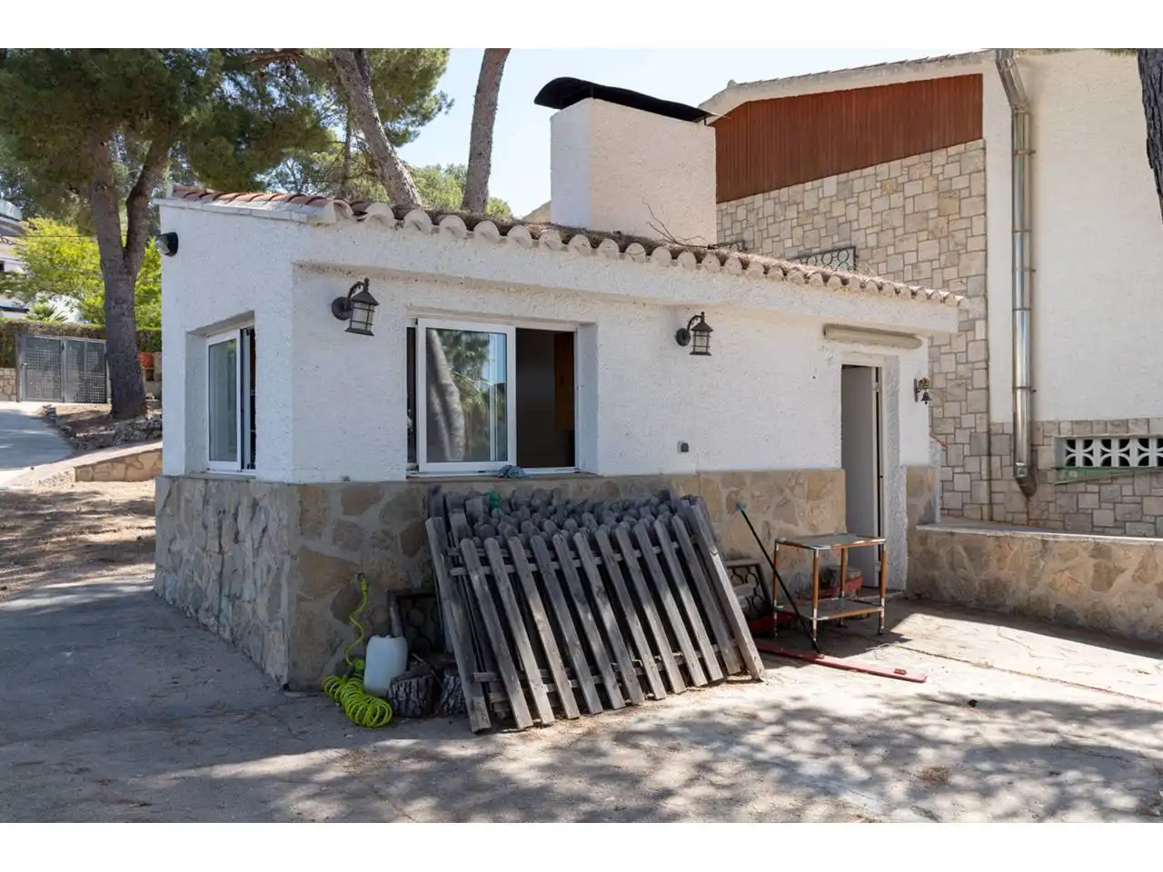 Vista exterior de Casa o chalet en venta en Godelleta con Aire acondicionado, Calefacción y Jardín privado