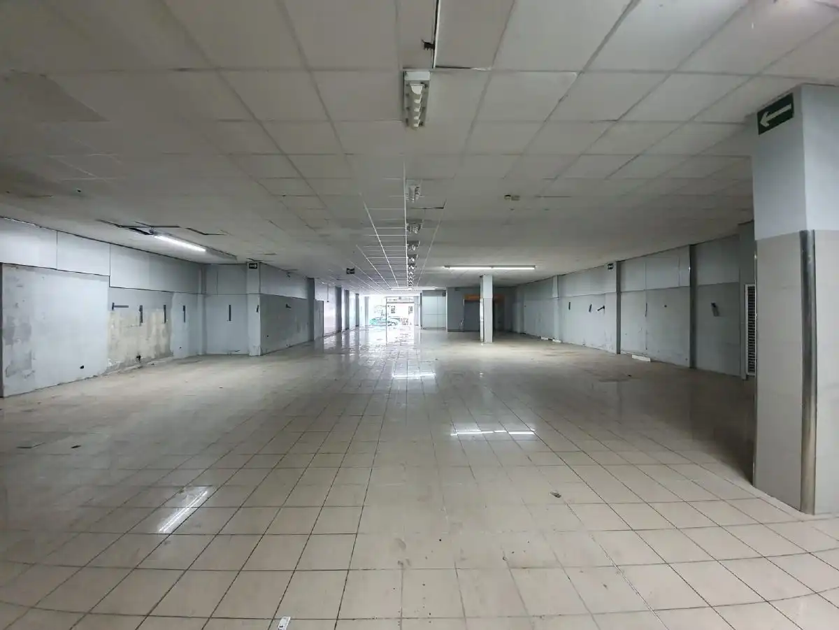 Local comercial en alquiler en Agra del Orzán - Ventorrillo, imagen 2