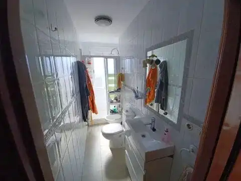 Bathroom of Flat for sale in  Madrid Capital  with Air Conditioner
